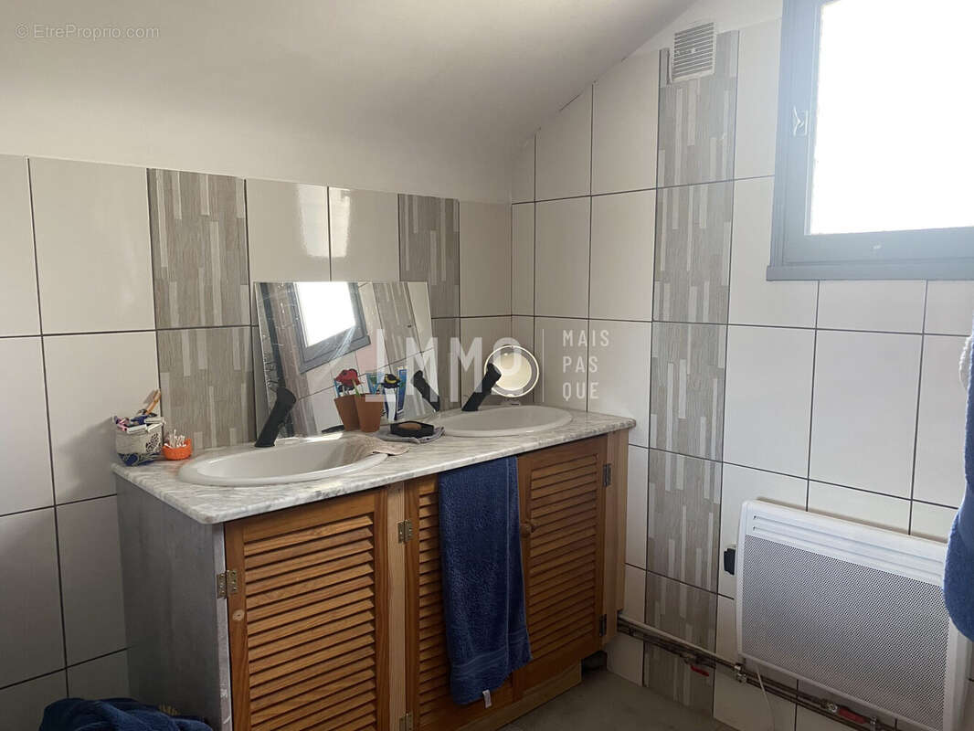 Maison à SAINT-MARTIN-DES-BOIS