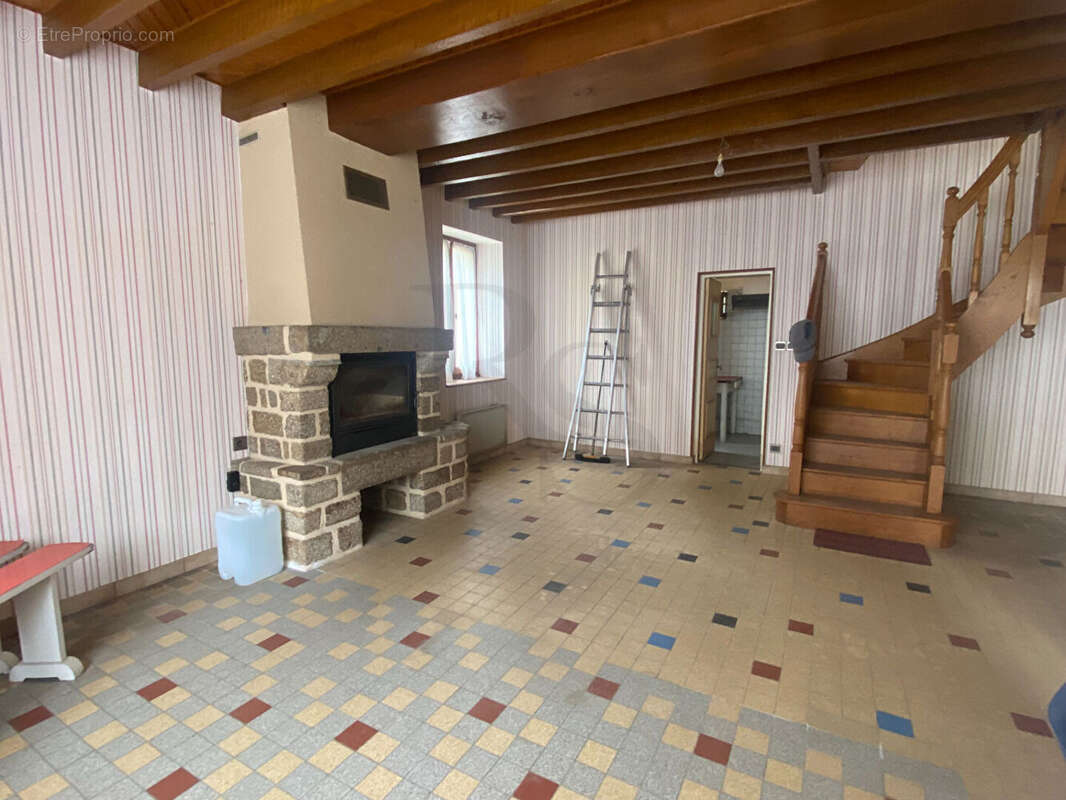 Maison à SAINT-FRAIMBAULT