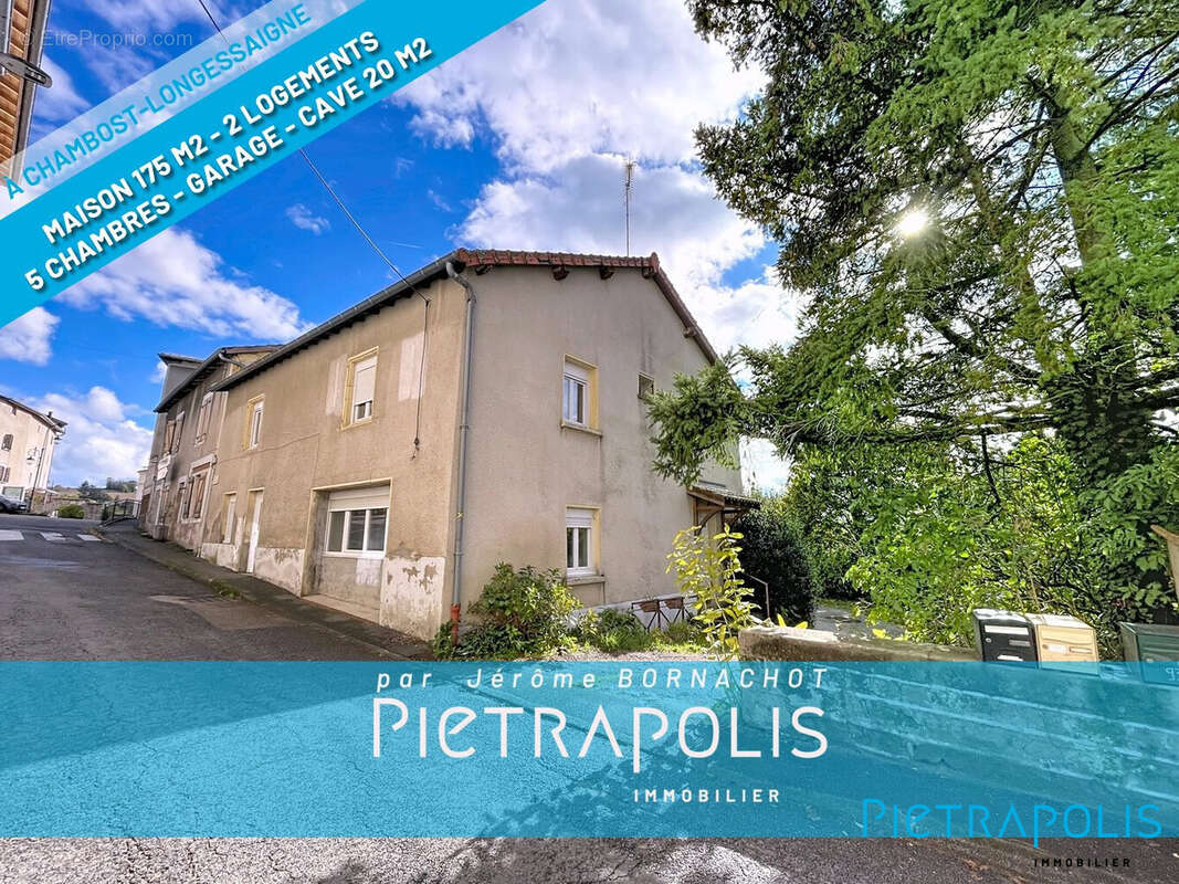 Maison 175 m² à Chambost-Longessaigne  - photo 8