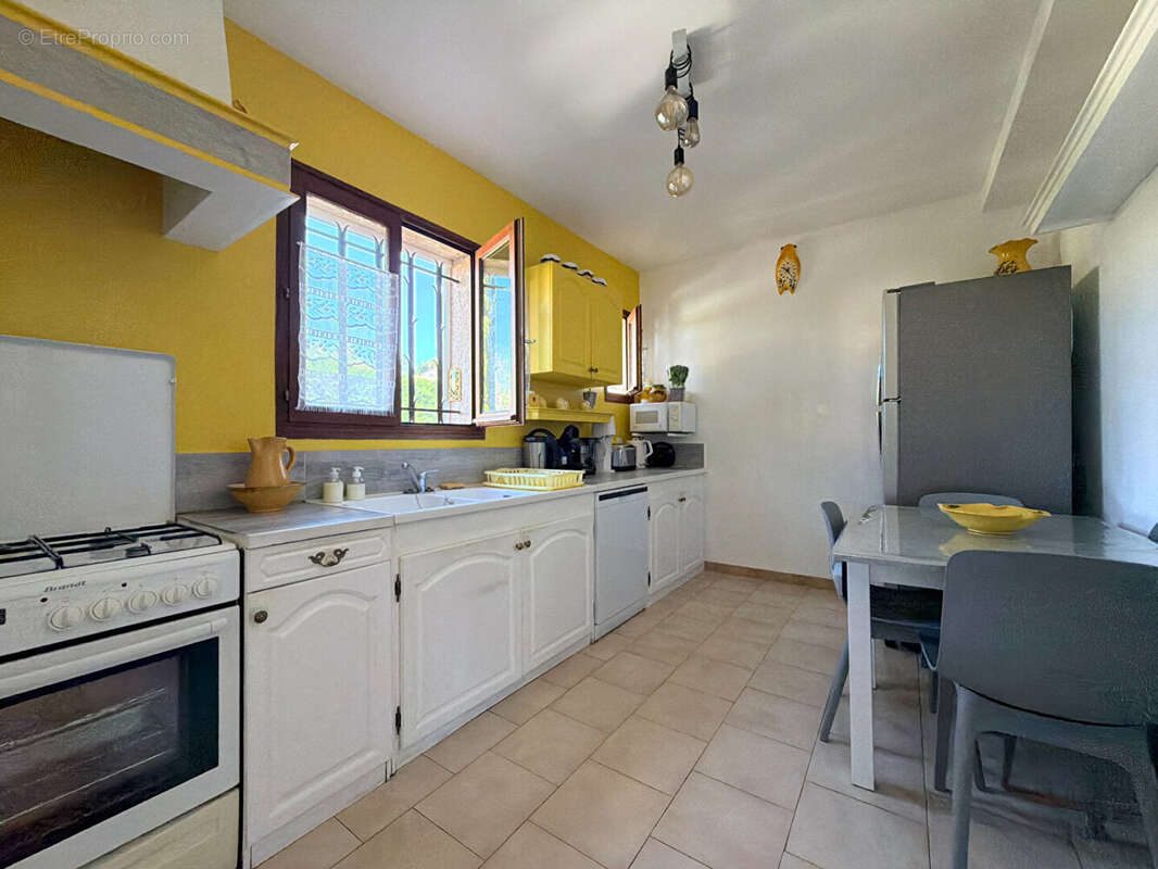 Maison à PERTUIS