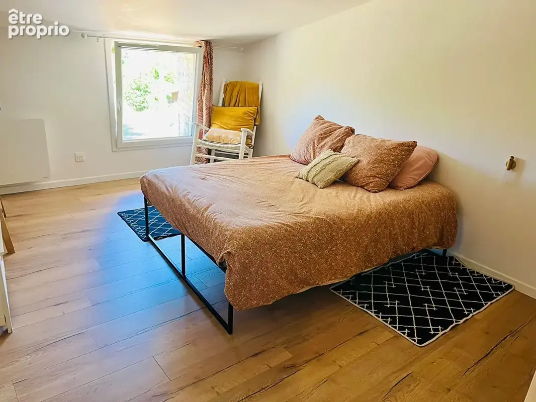 VILLEGOUGE Maison en pierre, beaux volumes, piscine et logement attenant - photo 10