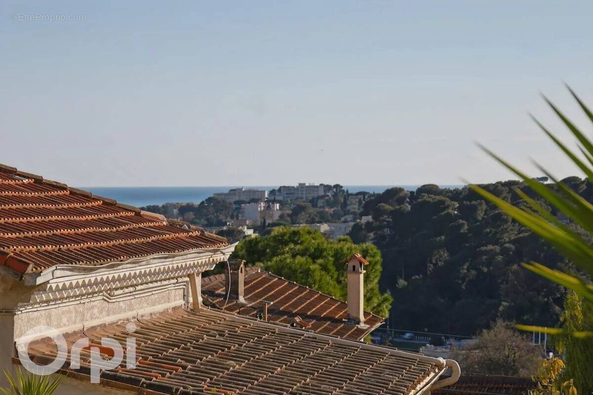Appartement à LE CANNET