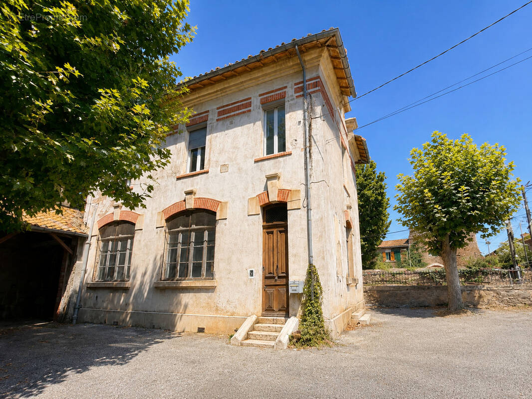 Maison à BOUTENAC