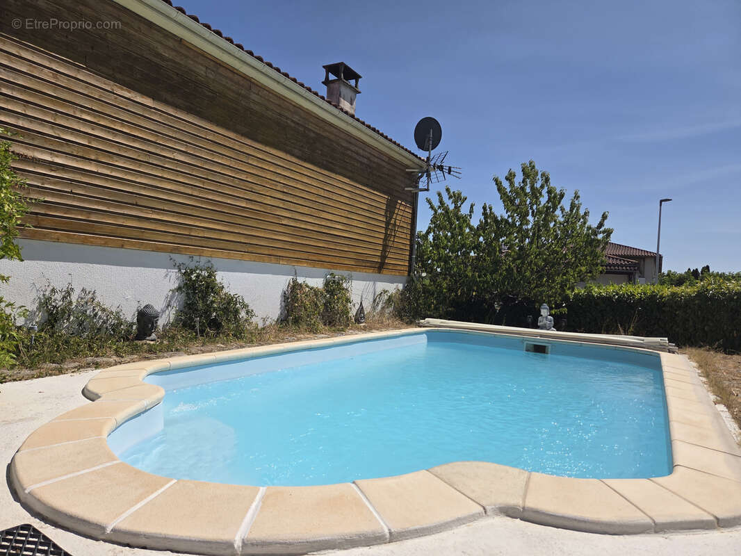 Maison lumineuse sur les hauteurs de Figeac - photo 9