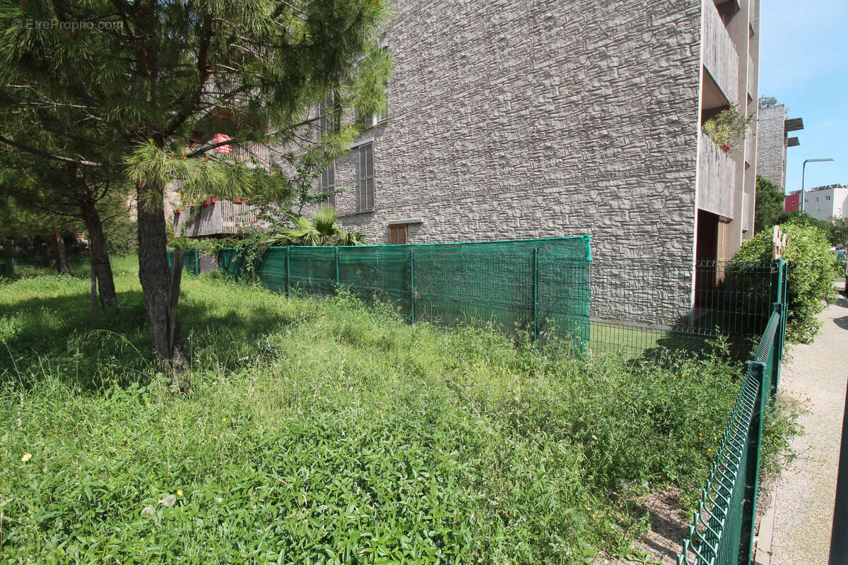 Bel appartement T3 avec terrasse, jardin, place de stationnement à Balaruc-Les-Bains - photo 21
