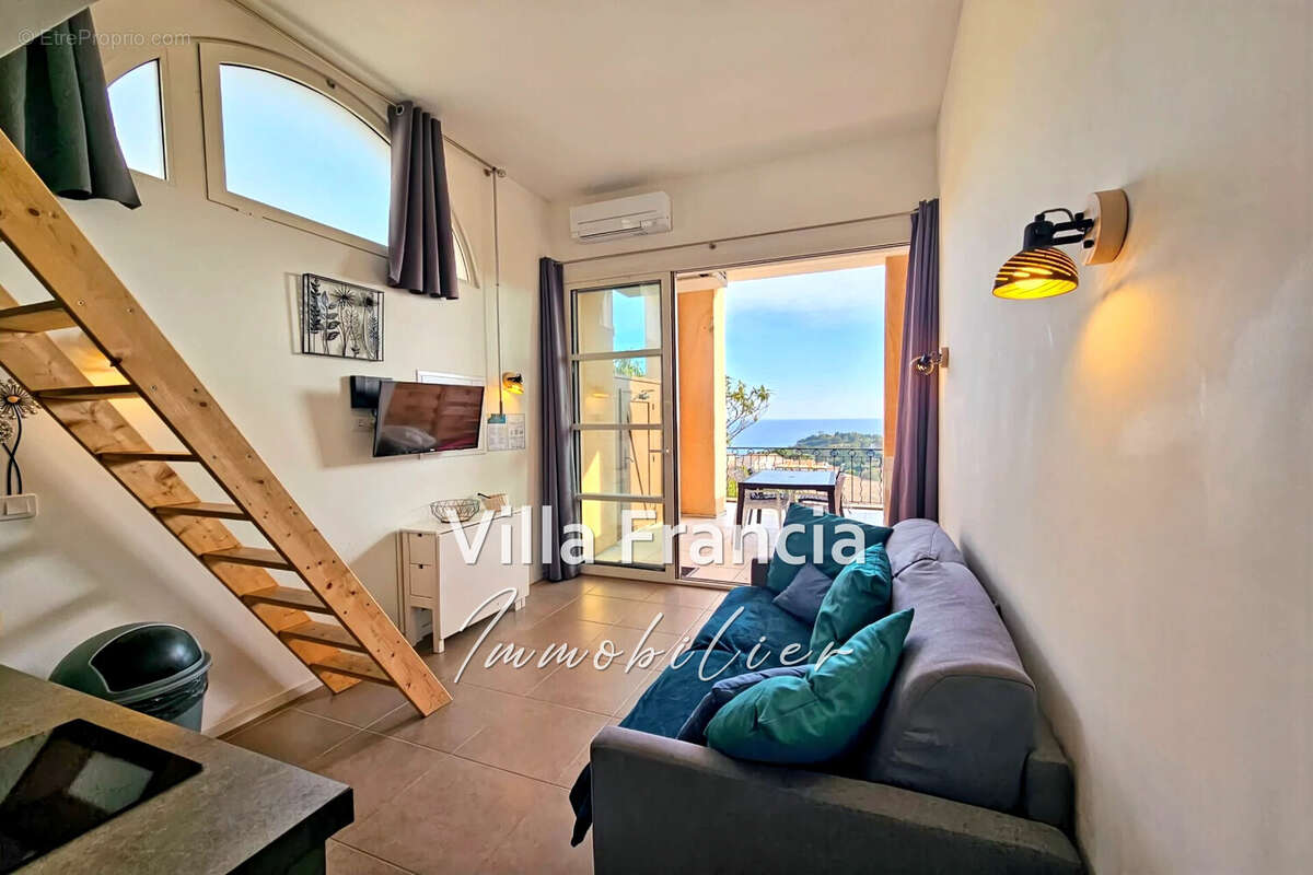 Appartement à SAINT-RAPHAEL