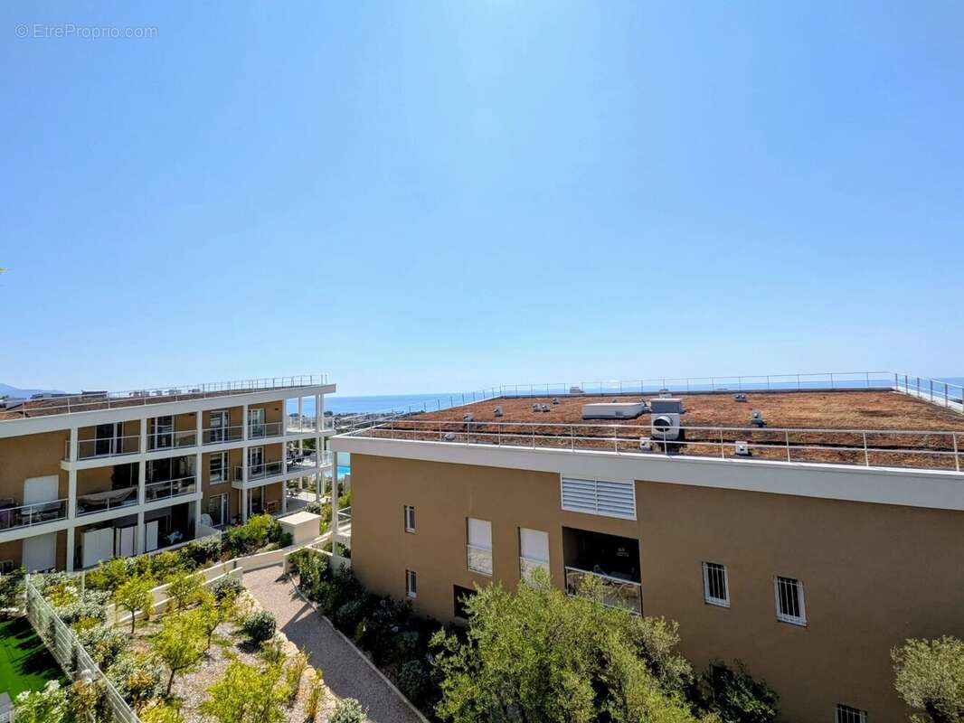 Appartement à VILLENEUVE-LOUBET