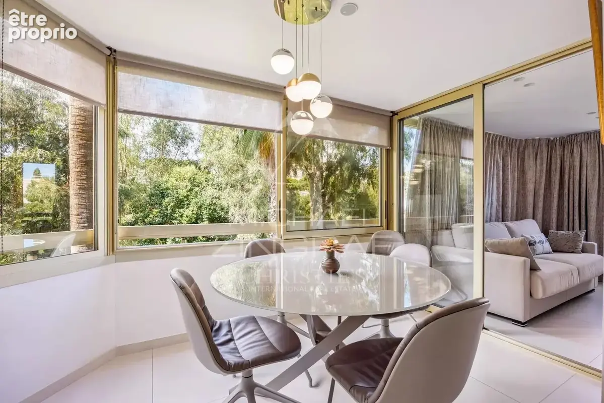 EXCLUSIVITE - Cannes Palm Beach - Splendide appartement deux chambres, aperçu mer - photo 4