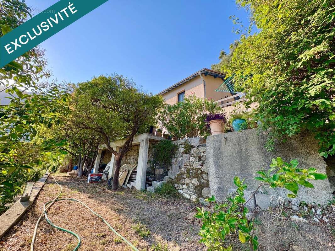 Maison 103 m² à Sainte-Agnes  - photo 2
