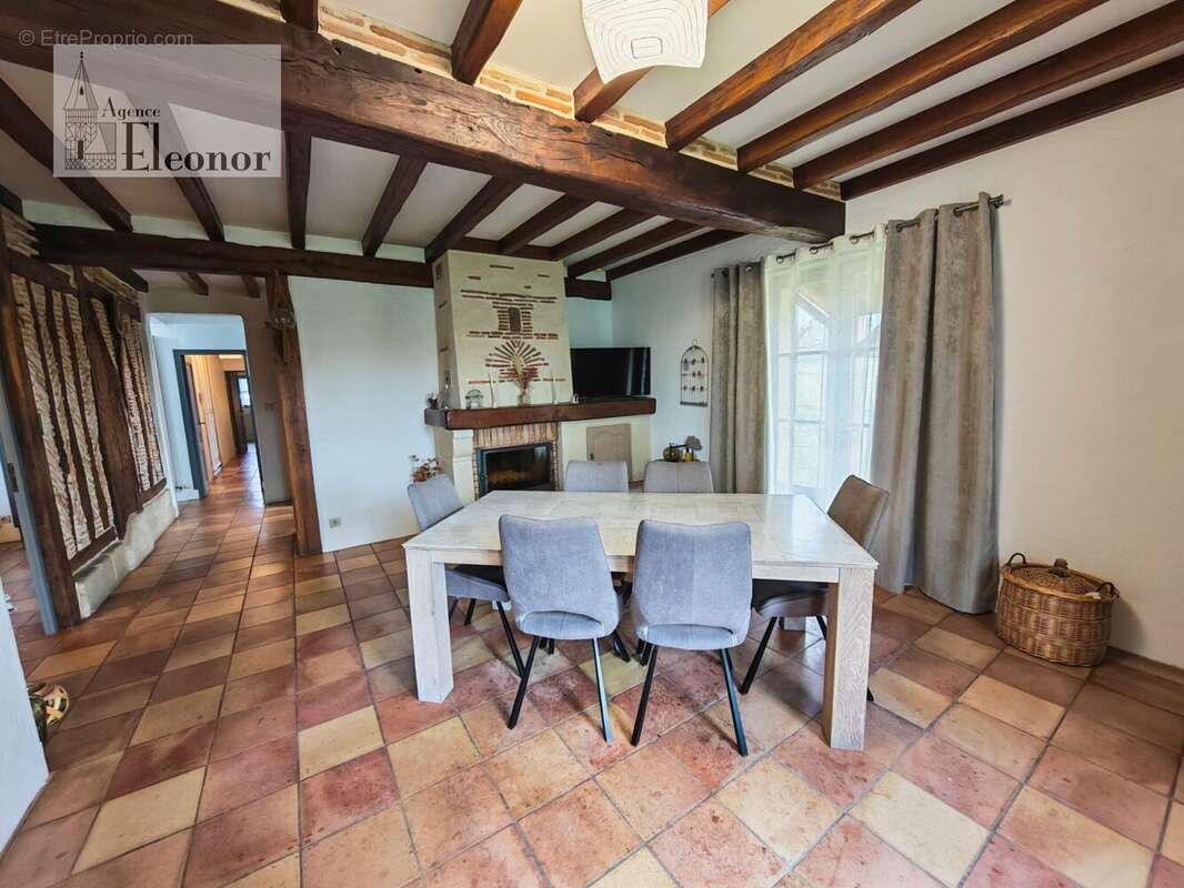 Maison à SAINT-PARDOUX-ISAAC