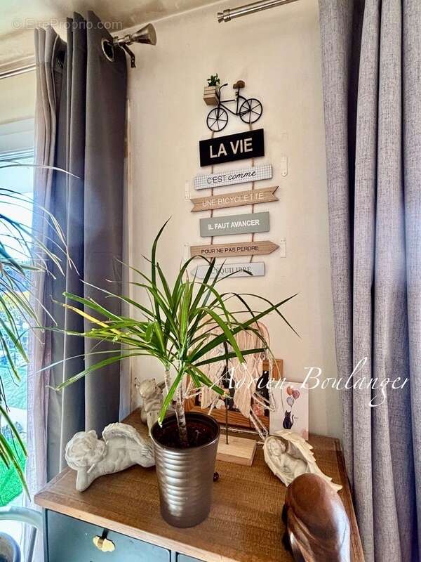 Appartement à MOISSY-CRAMAYEL