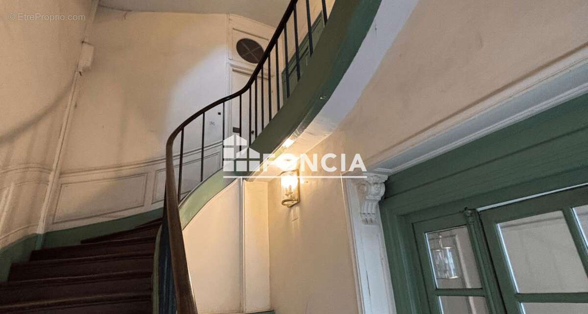 Appartement à VERSAILLES