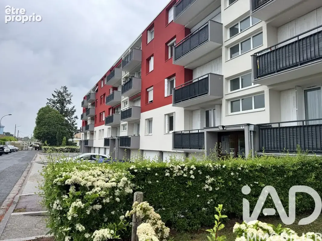 Photo 1 - Appartement à SAINTE-GENEVIEVE-DES-BOIS