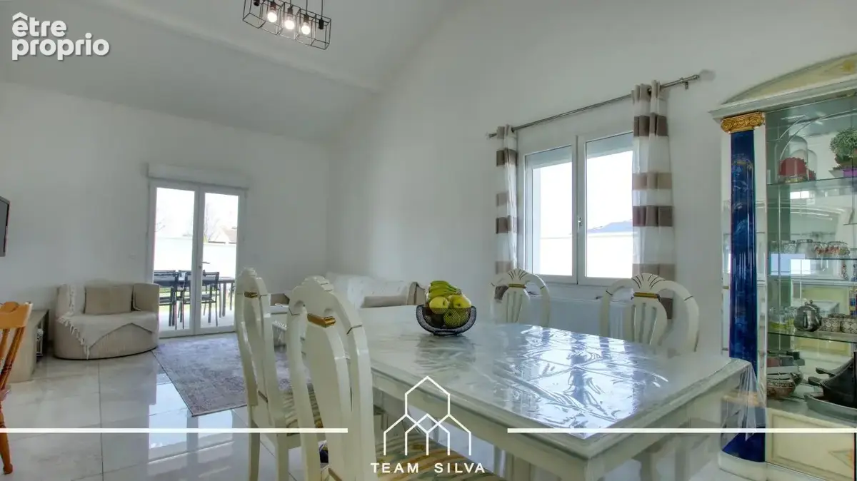 Maison 6 pièces 165 m² à vendre à Feyzin (69320) - photo 4