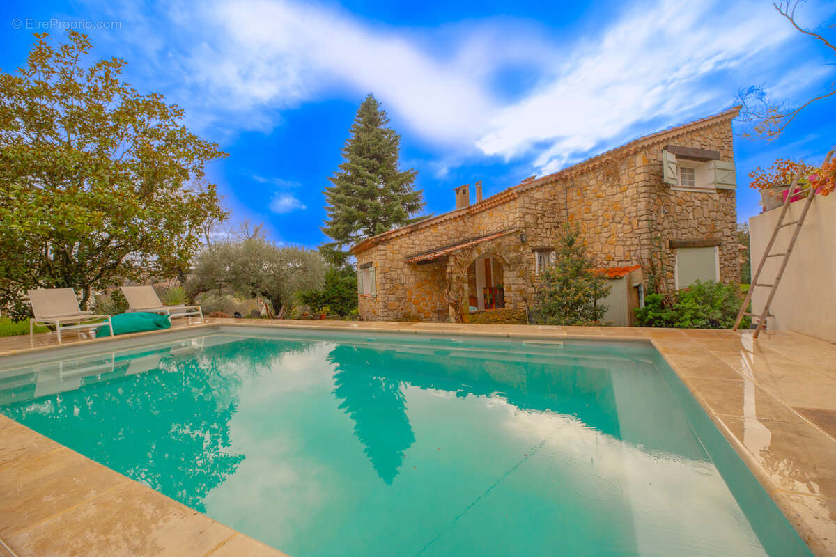 Maison à SAINT-PAUL-EN-FORET