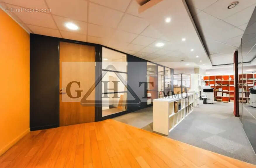 Commerce à SAINT-MAUR-DES-FOSSES