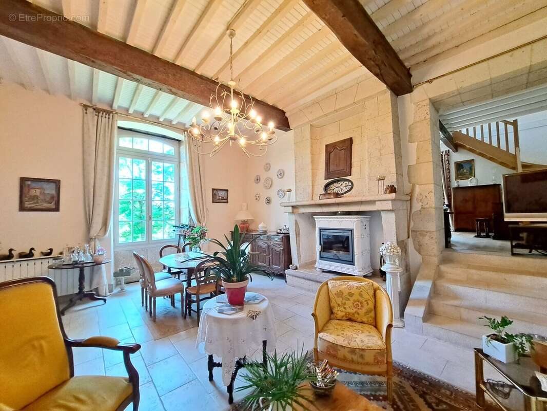 Maison à LA ROMIEU