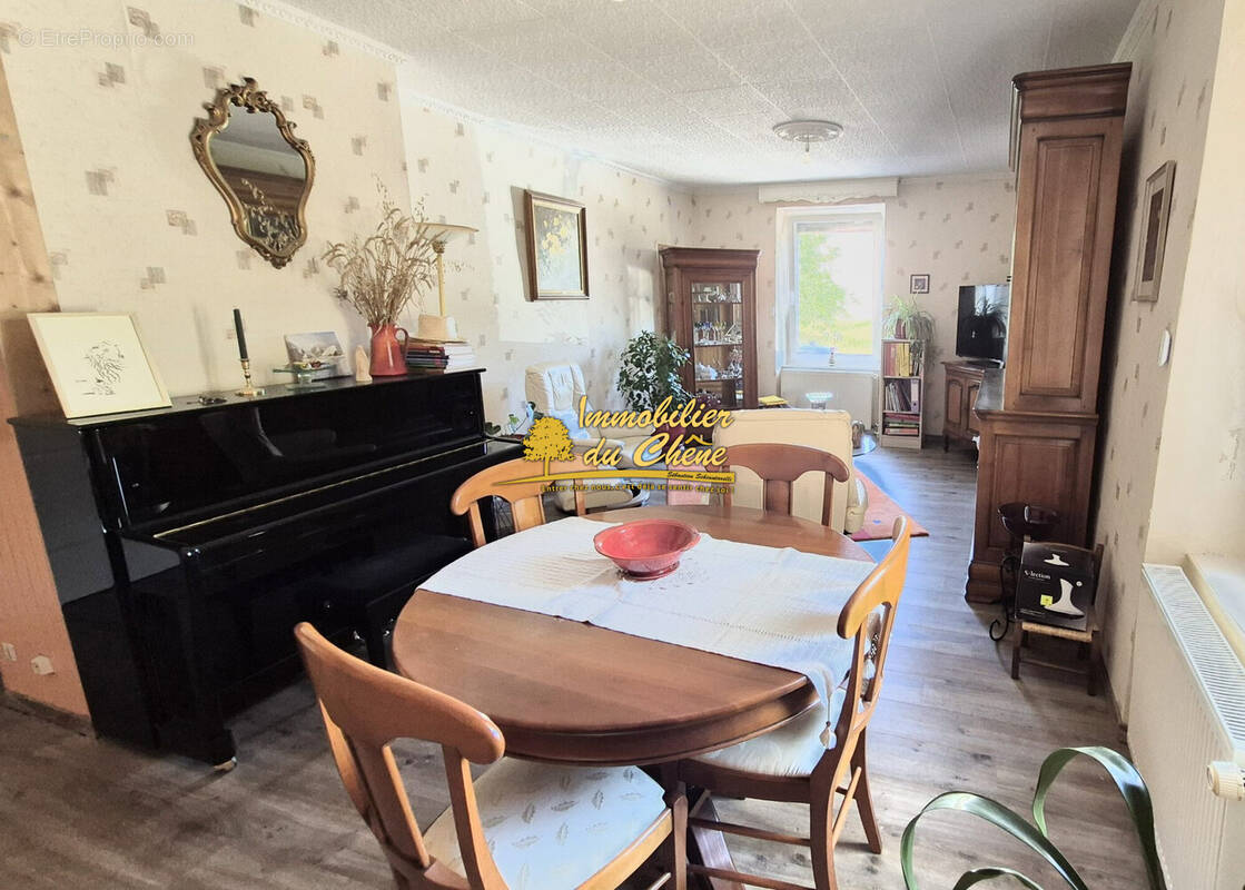 Maison 110 m² à Luxeuil-Les-Bains  - photo 6