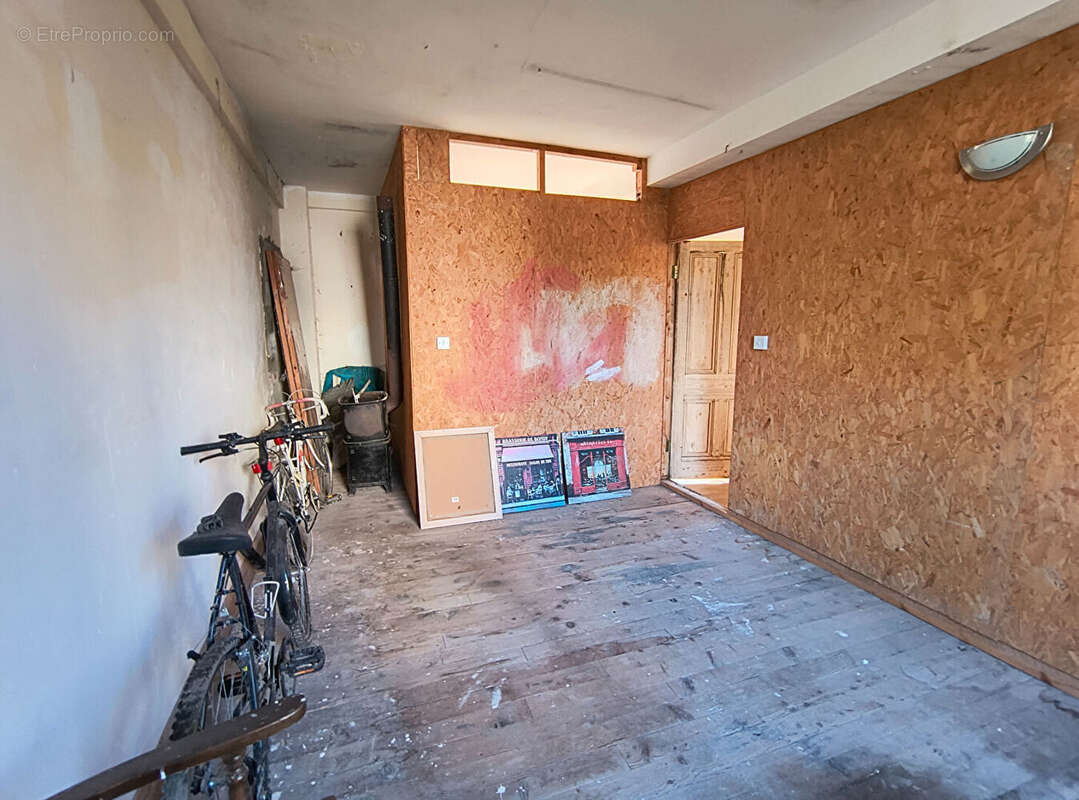 Maison à SAINT-SULPICE-LAURIERE