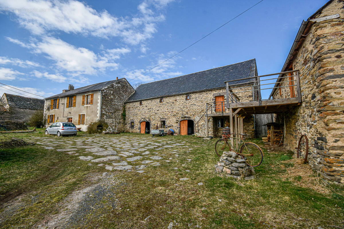 Maison à AUTRAC