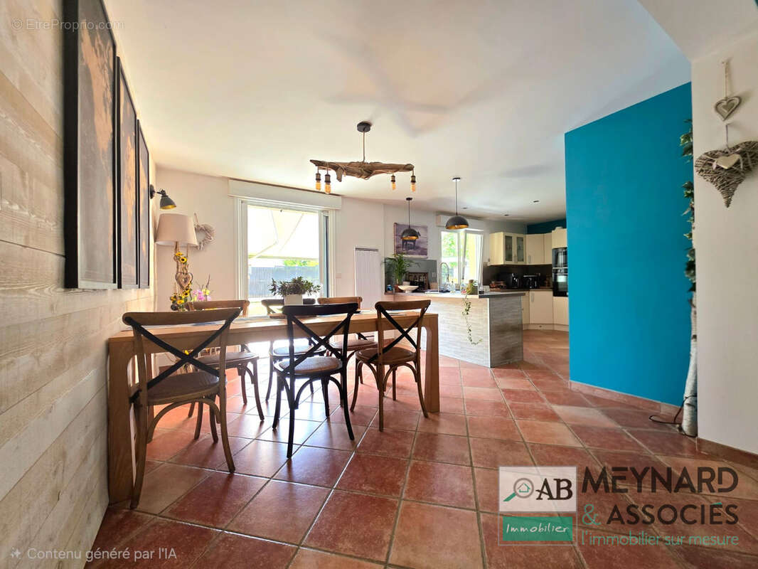 À vendre maison à Boissy-le-Châtel   Maison familiale 148 m2 avec T2 indépendant et piscine chauffée - photo 3