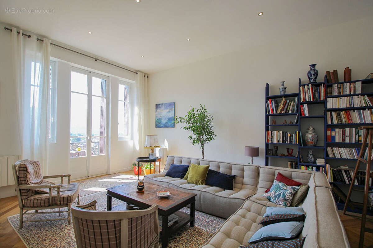 Appartement à AIX-LES-BAINS