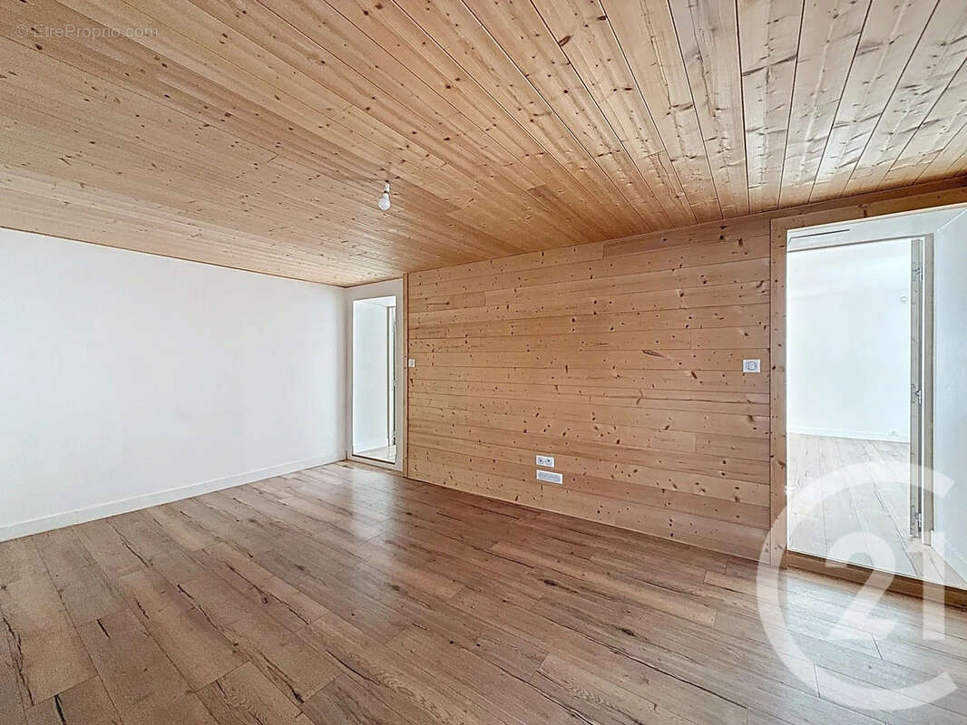 Appartement à TANINGES