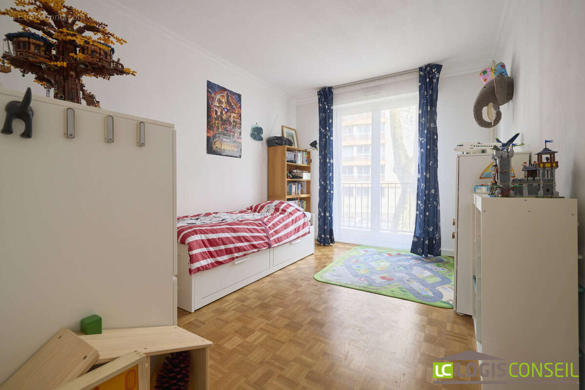 Appartement à BOURG-LA-REINE