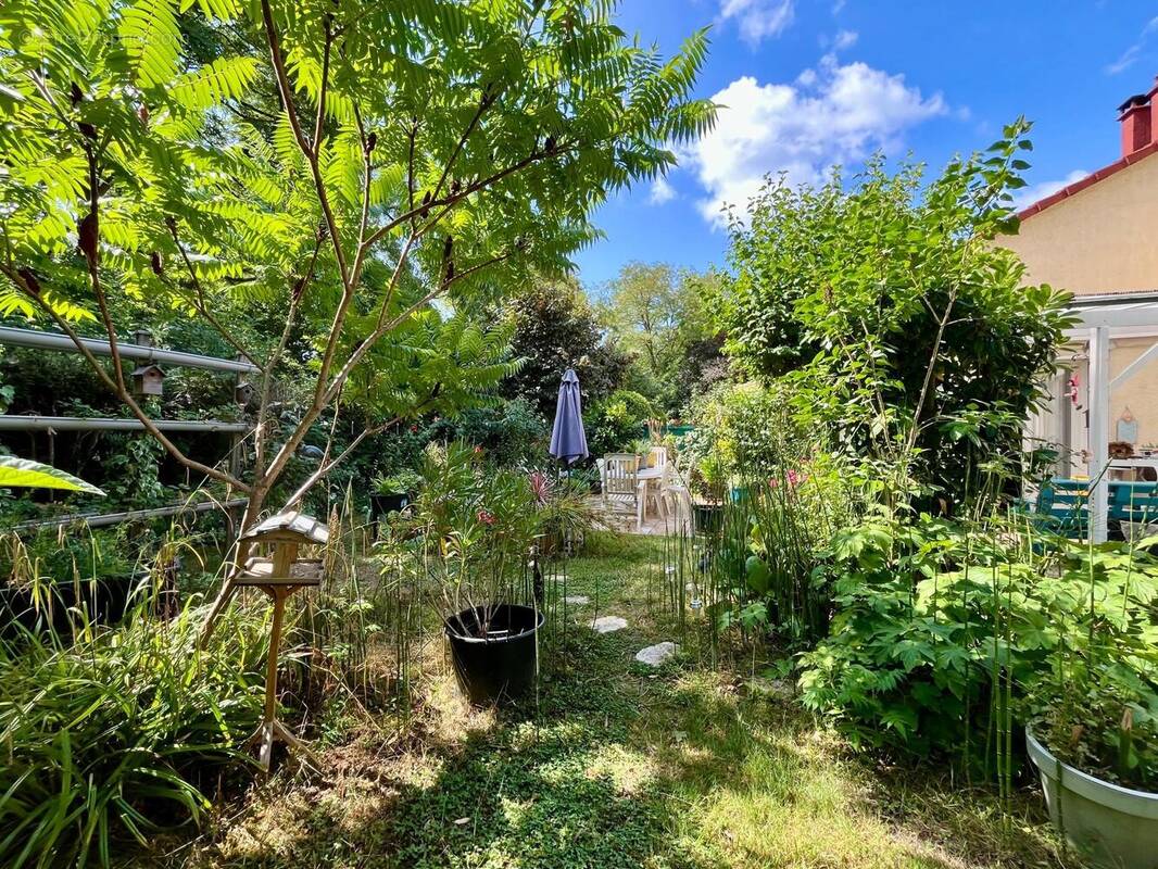 Photo 1 - Appartement à COMBS-LA-VILLE