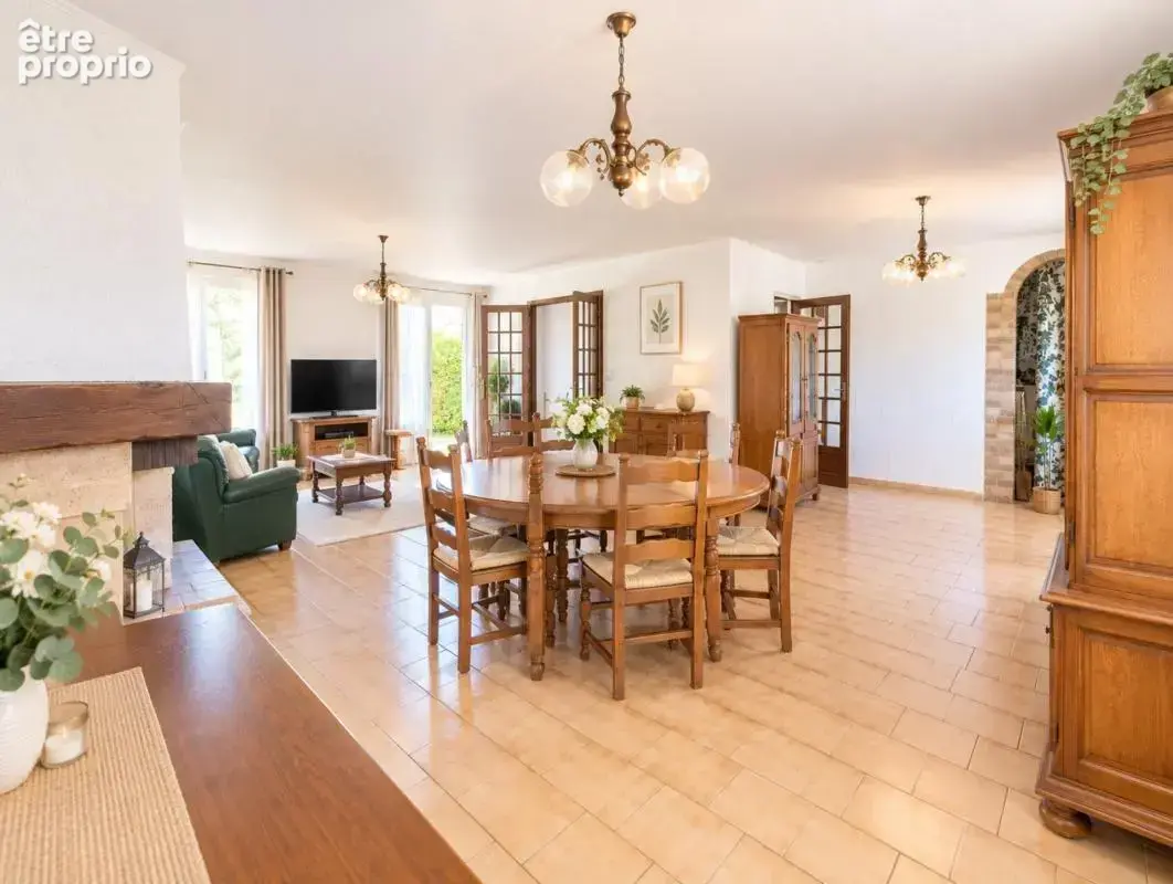 ORSAY, au calme, proches des axes routièrs, commerces ... Maison à vendre 6 pièces de 123 M² avec un beau sous sol total - photo 4