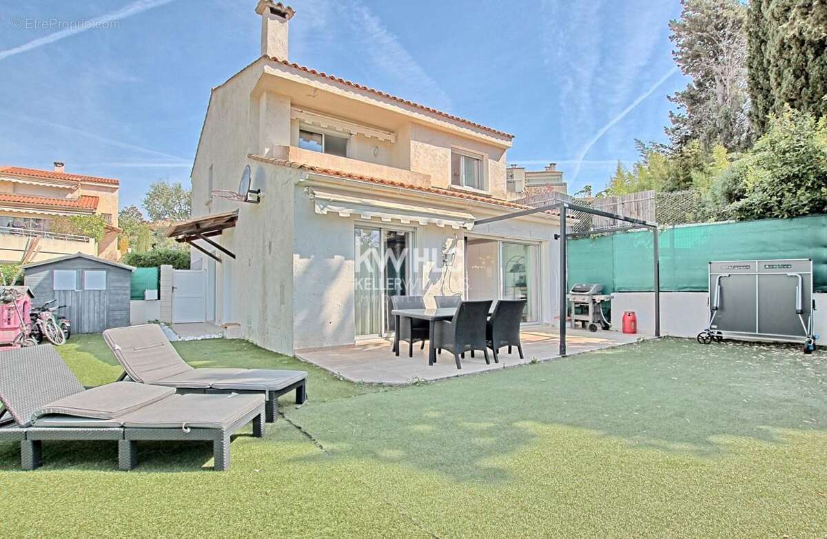 Maison à LE CANNET