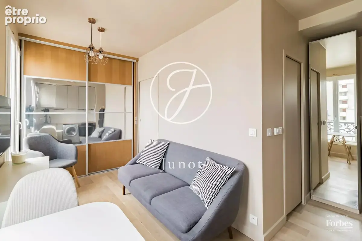 Paris 7e - GROS CAILLOU / RUE AMÉLIE - Studio / 2 pièces - 23,17m² - 1 chambre - Dernier étage - Vue dégagée - photo 5