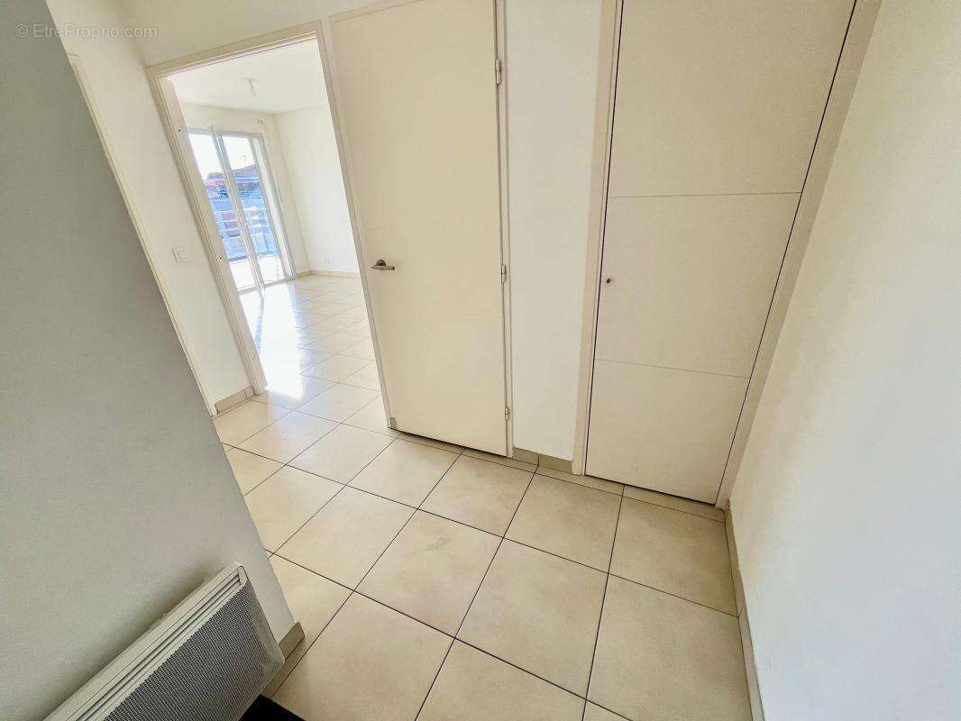 Appartement à LE CANNET