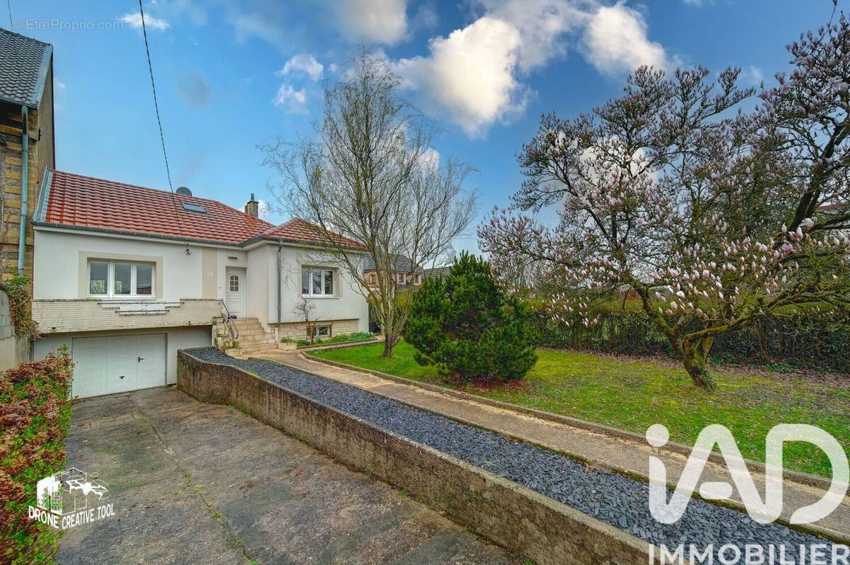 Photo 1 - Maison à MONTOIS-LA-MONTAGNE