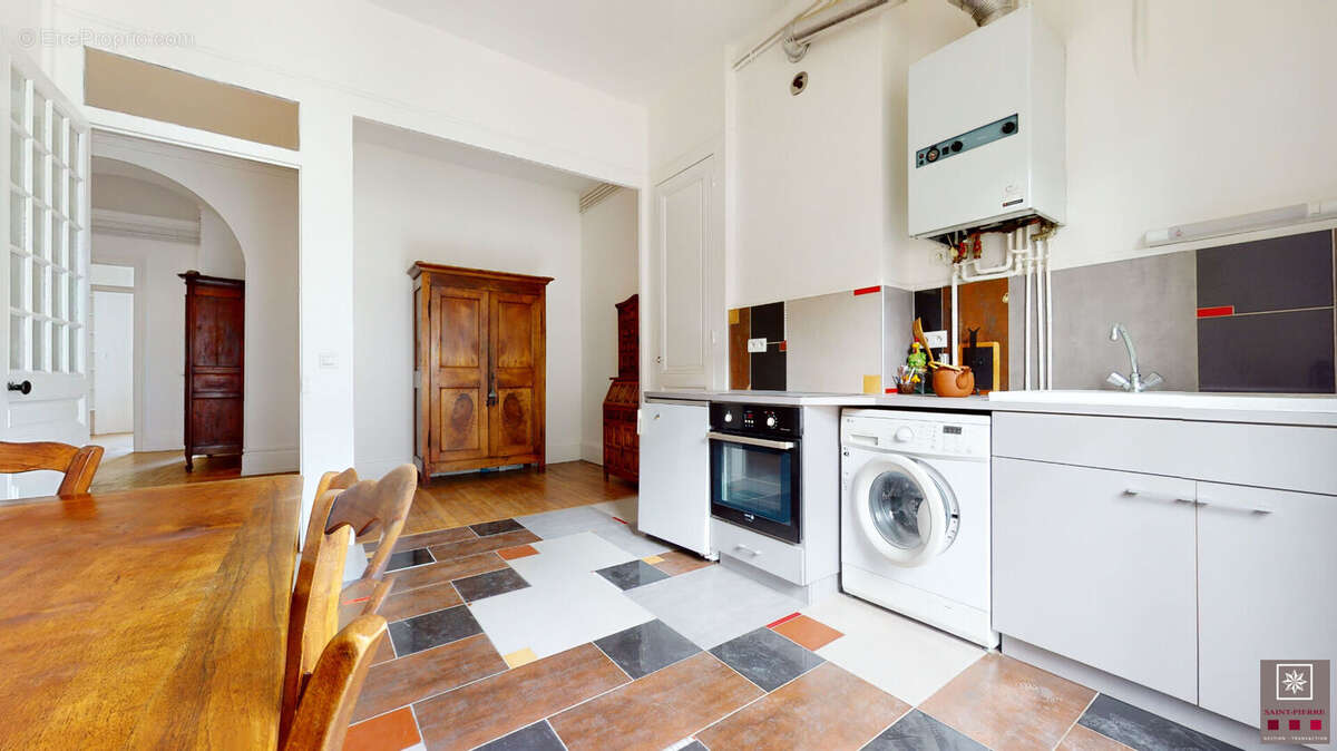 Appartement à LYON-6E