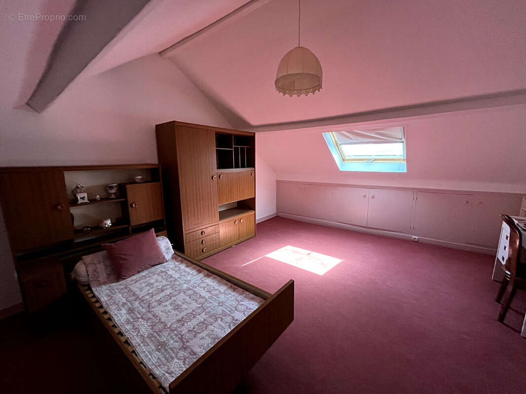 Maison à OINVILLE-SUR-MONTCIENT