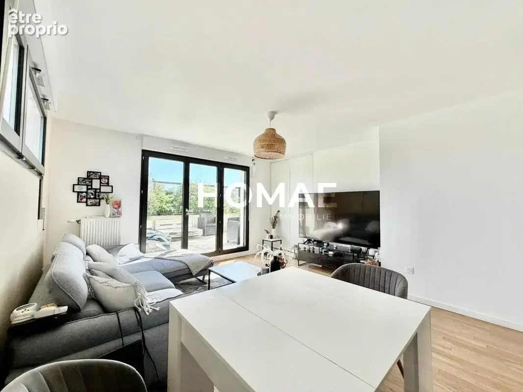 Saint-Cyr-l'École ZAC Renard - T3 traversant 65 m² avec terrasse 20 m², balcon et parking - photo 3
