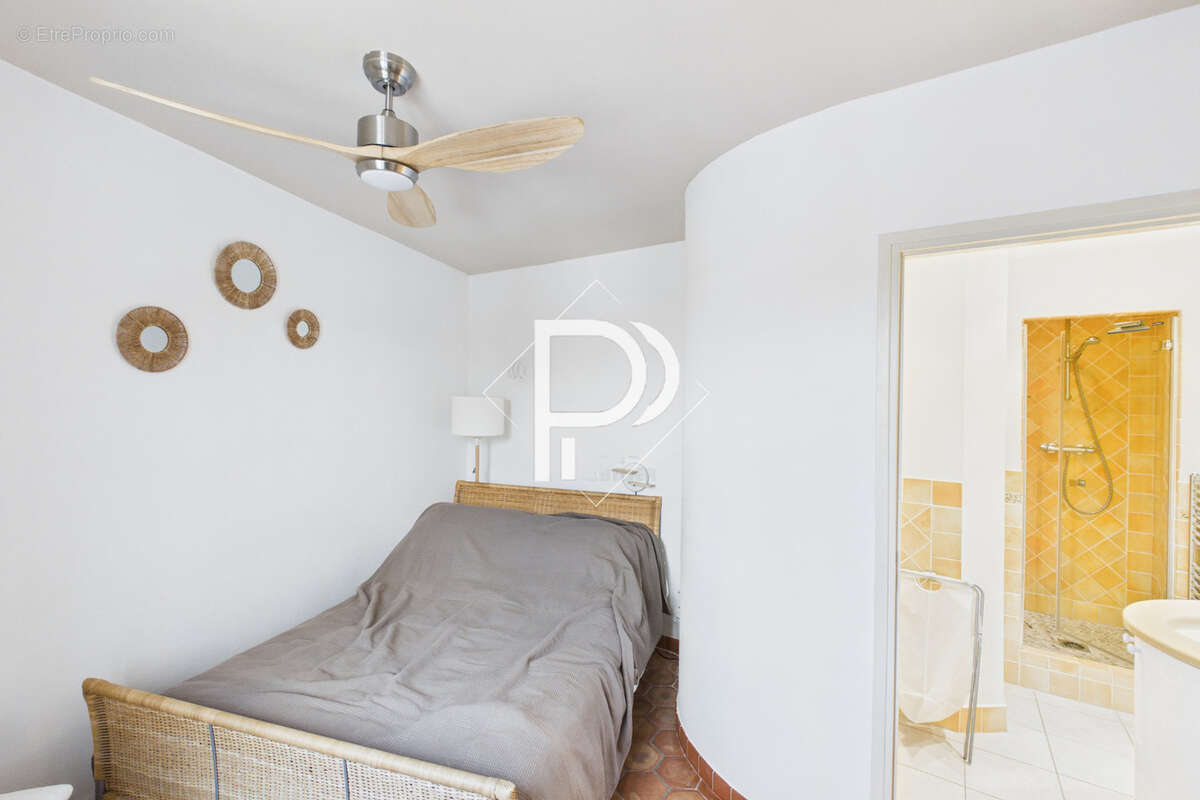 Appartement à GRIMAUD