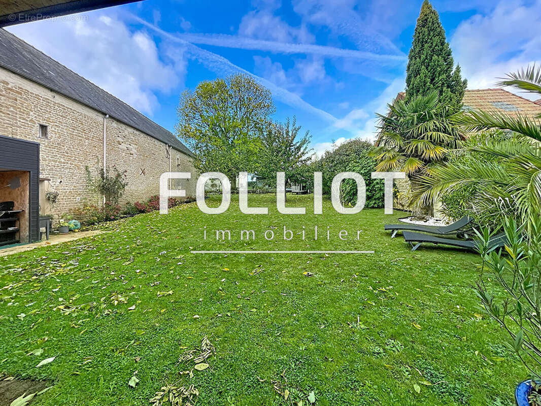 Maison à LAIZE-LA-VILLE