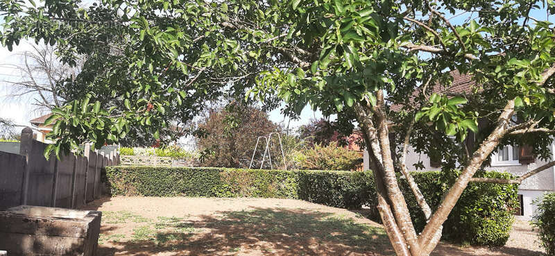 Maison à GUEUGNON