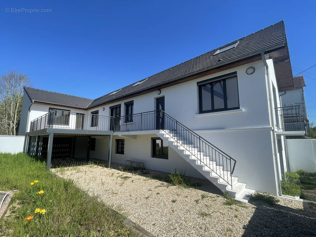 Maison à FRENEUSE