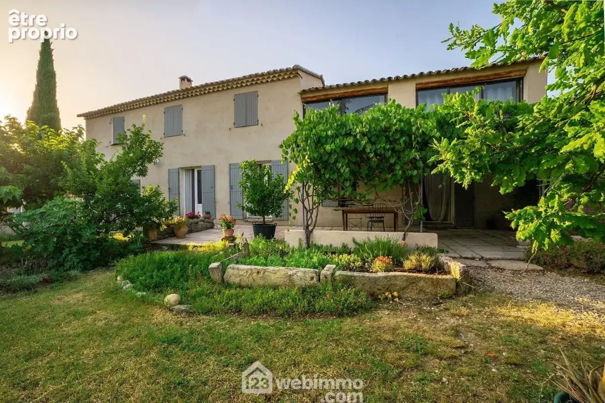 Maison 9 pièces 245 m² à vendre à Bedoin (84410) - photo 3