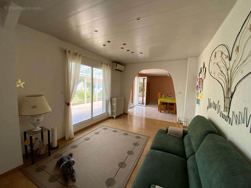 Maison familiale de 150 m² - Secteur calme, proche des commerces - photo 3