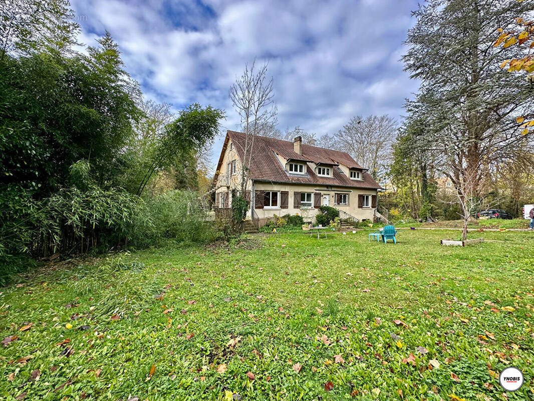 Maison à MAREIL-SUR-MAULDRE