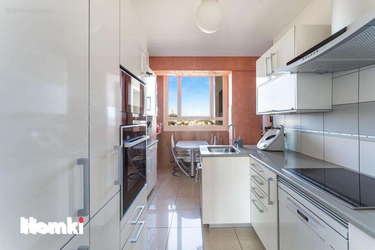 Appartement à MARSEILLE-8E