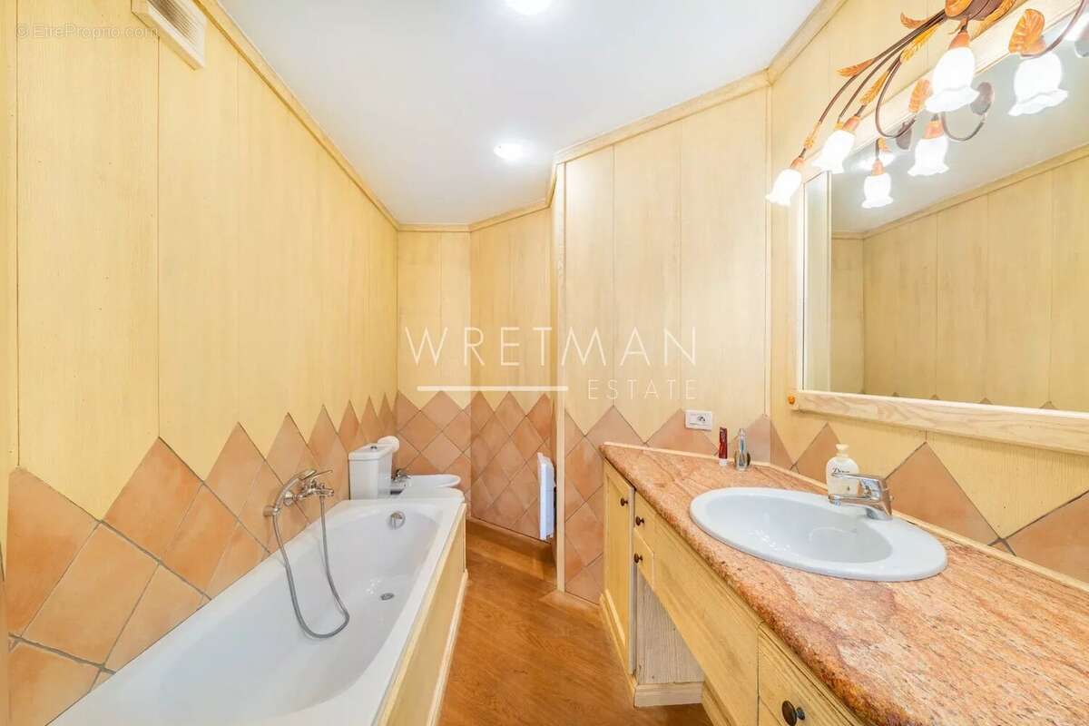 Appartement à CAP-D'AIL