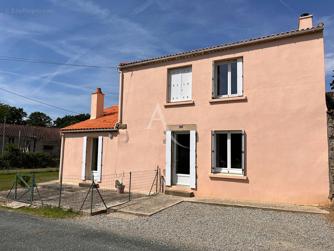 Maison à LANDERONDE