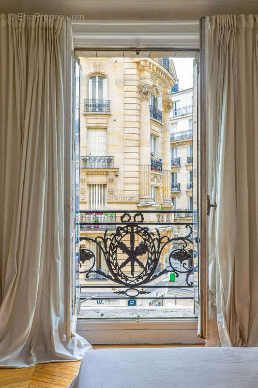 Appartement à PARIS-12E