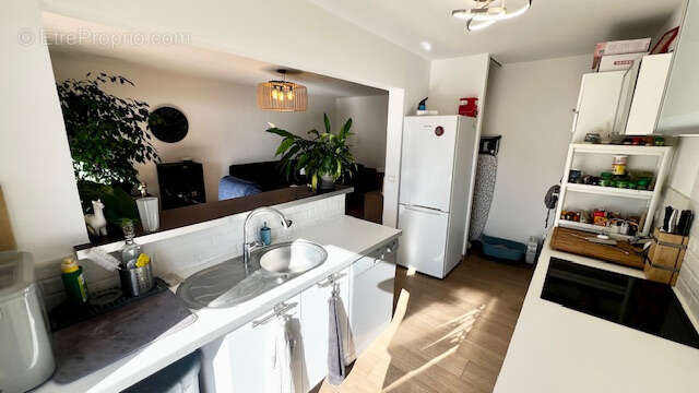 Appartement à EZE