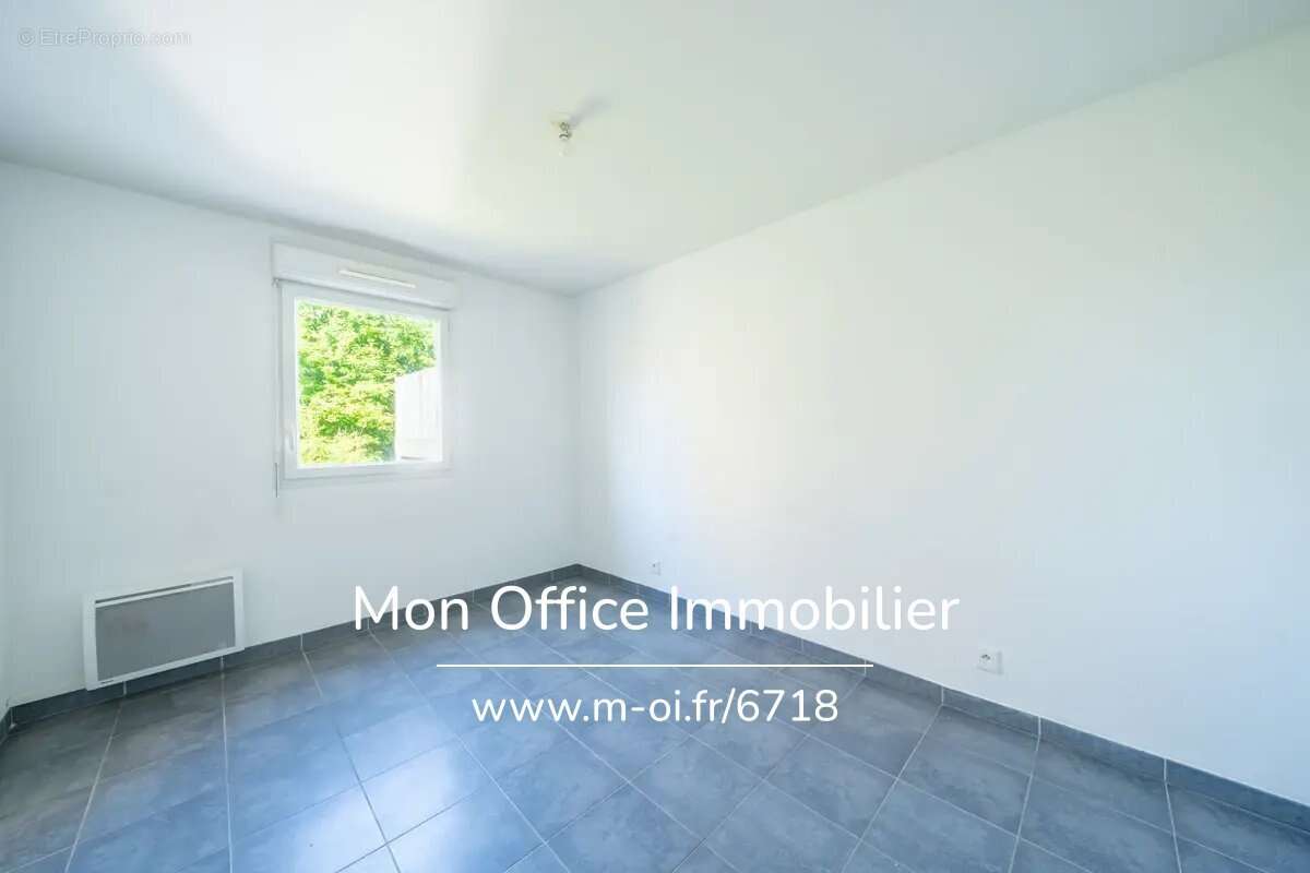 Référence : 6718-NZW. - Appartement 3 pièces - proche Timone, calme absolu, terrasse - photo 5